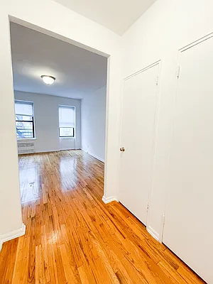 Rented by Urban Real Estate Inc | media 7