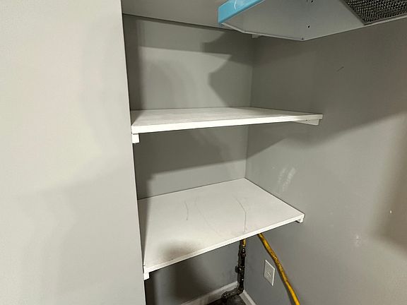 4th image of 550 Baldwin St APT 1