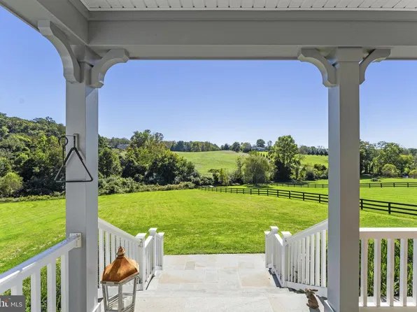 9593 Springs Rd, Warrenton, VA 20186