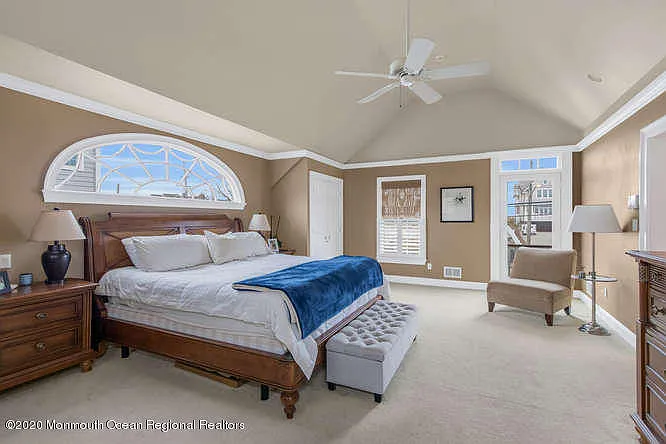 1081 Barnegat Ln — Photo 13
