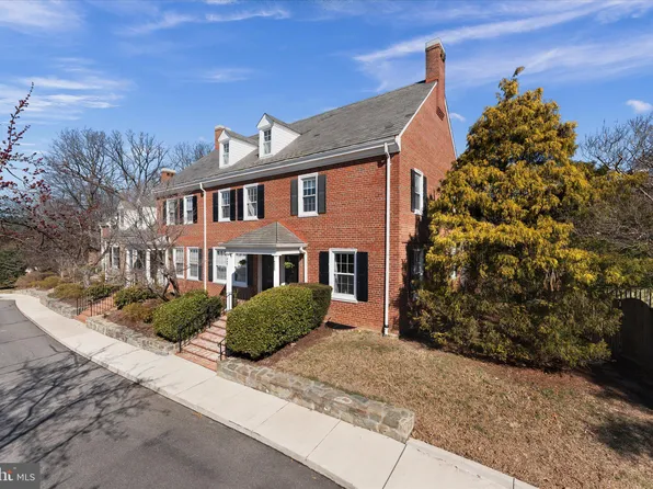 4689 34th St S, Arlington, VA 22206