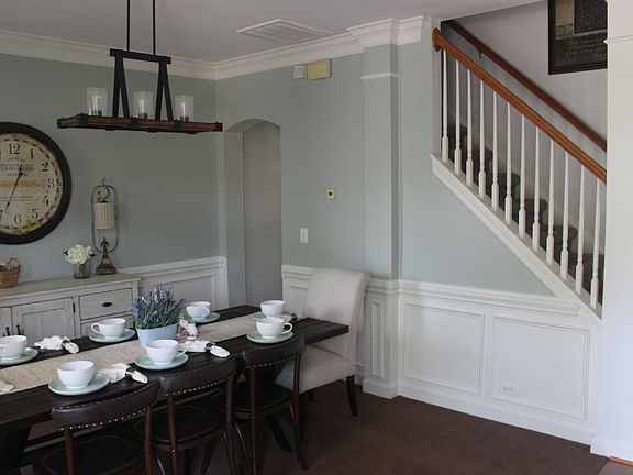 DINING ROOM & STAIRCASE