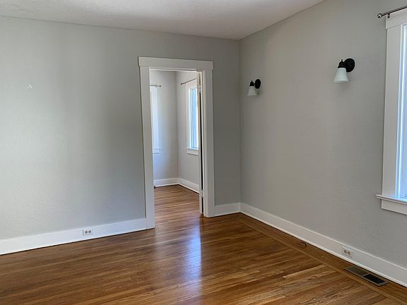 4th image of 2150 Cornell St