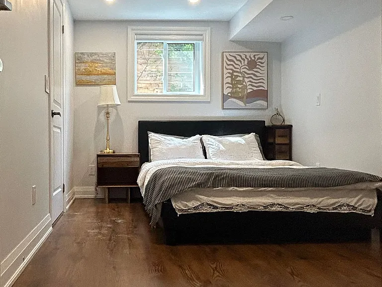 973 Willowdale Ave #B — Photo 3