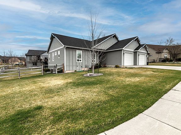 4th image of 2728 Carnoustie Way