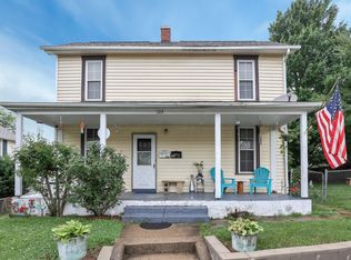 1213 E Chestnut St, Lancaster, OH 43130