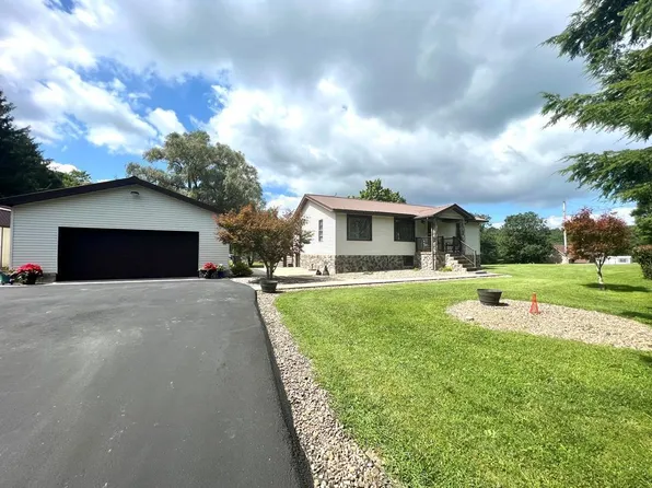 3507 Grandview Rd, Beaver, WV 25813