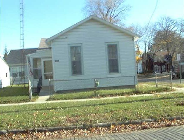1st image of 810 Mulberry St