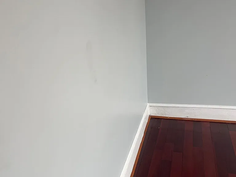 2302 W Montgomery Ave — Photo 5