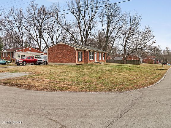 2nd image of 9309 Cloverwood Ln