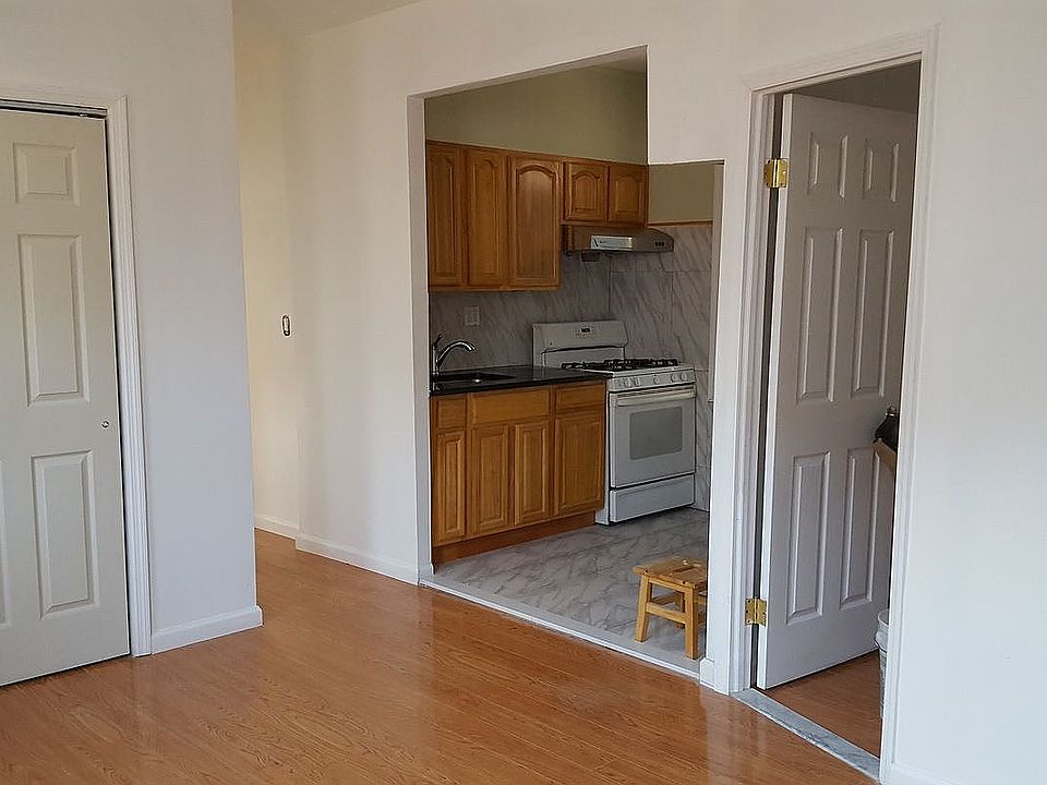 1st image of 3526 62nd St