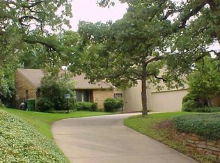 1458 Warrington Ct, Fort Worth, TX 76112