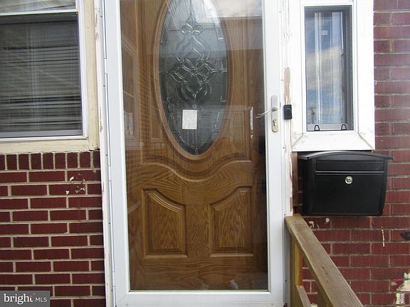 3rd image of 7348 Buist Ave