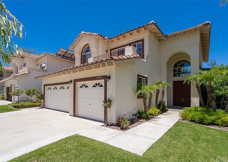 1st image of 32134 Camino Guarda