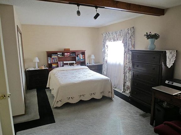 5th image of 1416 Bairstow Ct