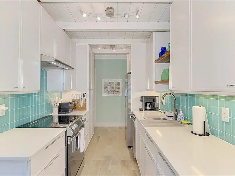 5253 Avenida Del Mare — Photo 17