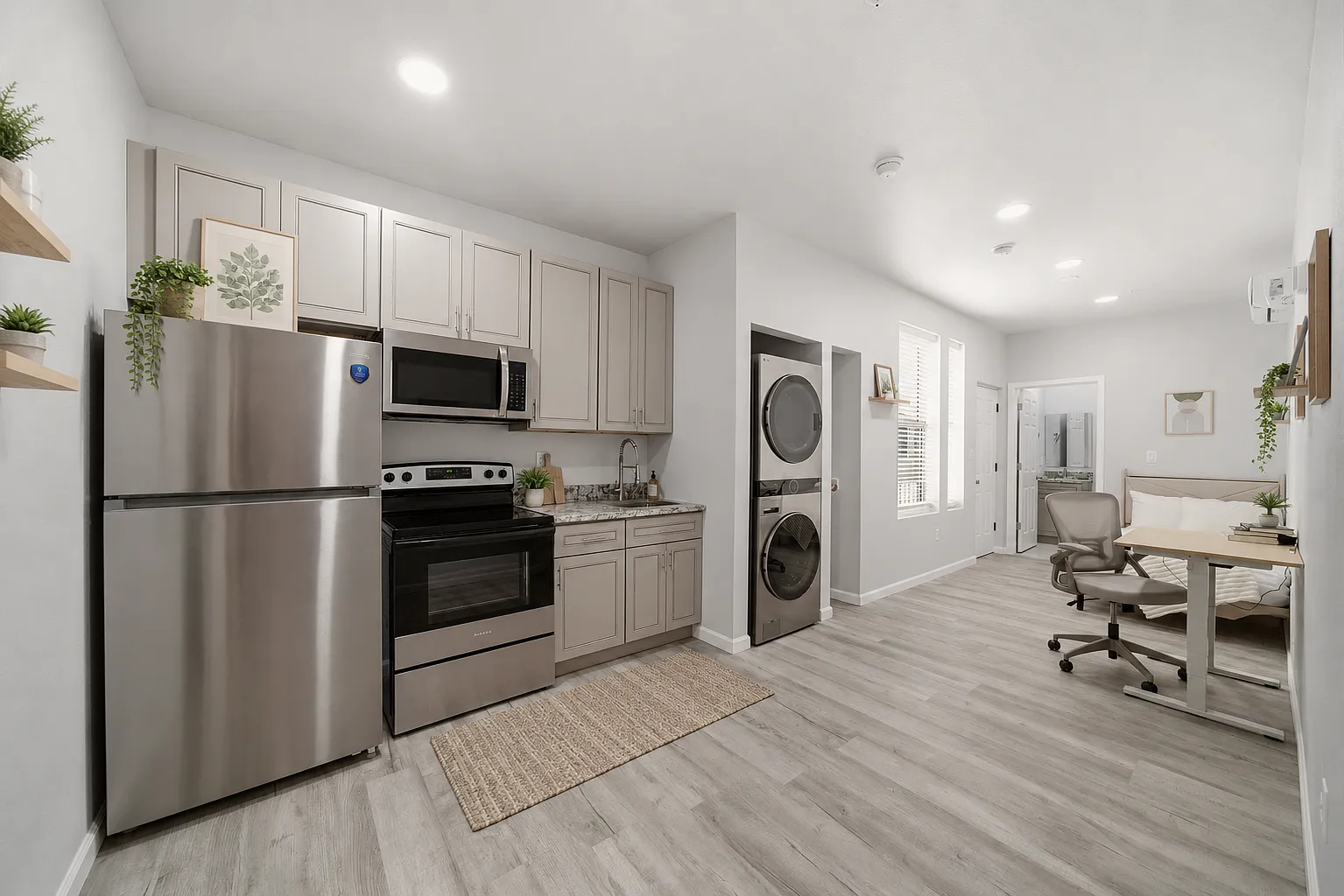 715 28th Street, Unit G — Photo 1