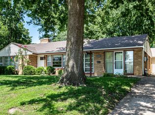 1836 W McCarty St, Jefferson City, MO 65109