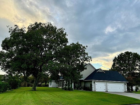 4th image of 1 Lake Estates Ct