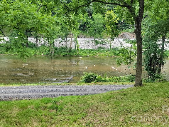 3rd image of 2079 Roses Branch Rd