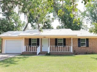 718 Hendry St, Blackshear, GA 31516