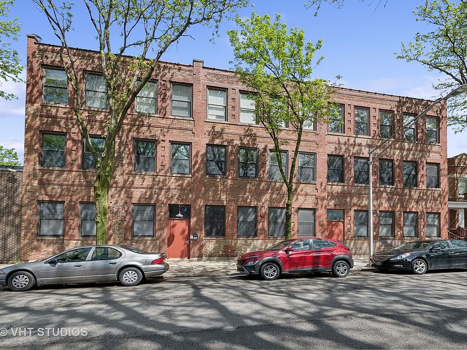 1st image of 1776 W Winnemac Ave APT 303