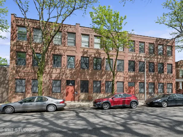 1776 W Winnemac Ave APT 303, Chicago, IL 60640