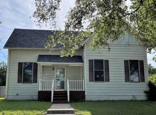 734 N Spruce St, Kingman, KS 67068