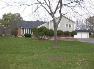 36W552 River Grange Rd, St Charles, IL 60175