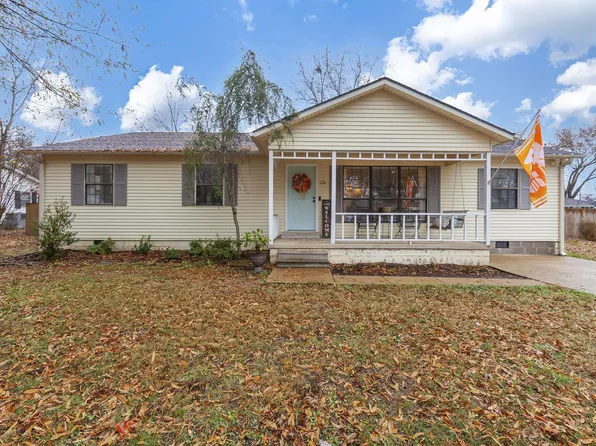 120 N Division St, Medina, TN 38355