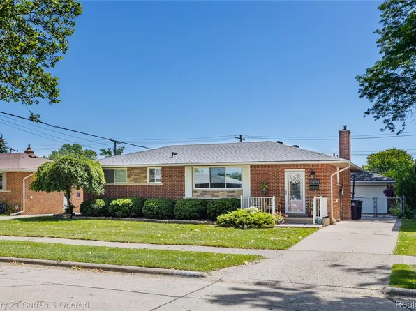 15434 Bainbridge St, Livonia, MI 48154