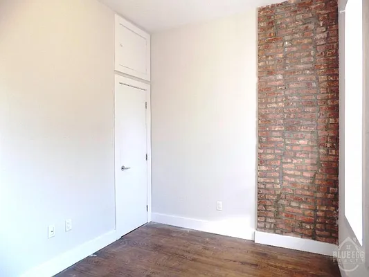 Rented by Blue Egg Realty Corp | media 20