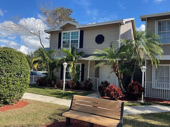 3rd image of 12202 NW 36th Place #12202