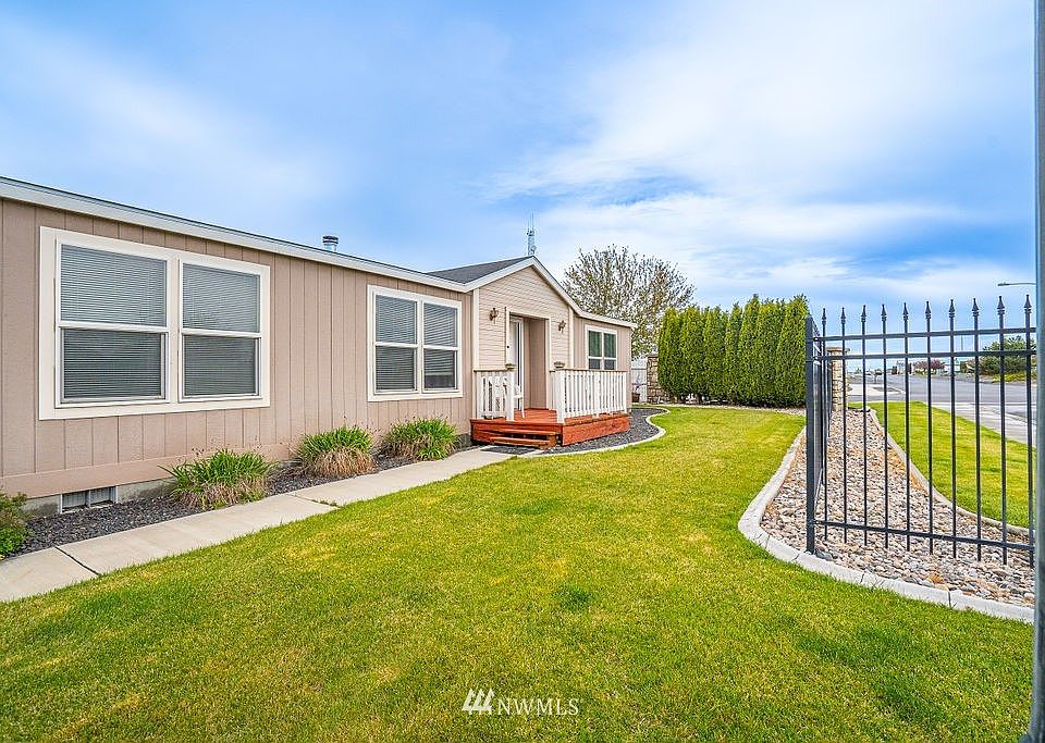1701 E Burr Ave Moses Lake, WA Zillow
