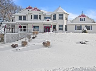 W9187 Hidden Valley Pl, Cambridge, WI 53523