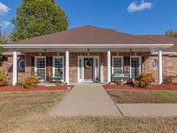 3rd image of 203 Longwood Ln