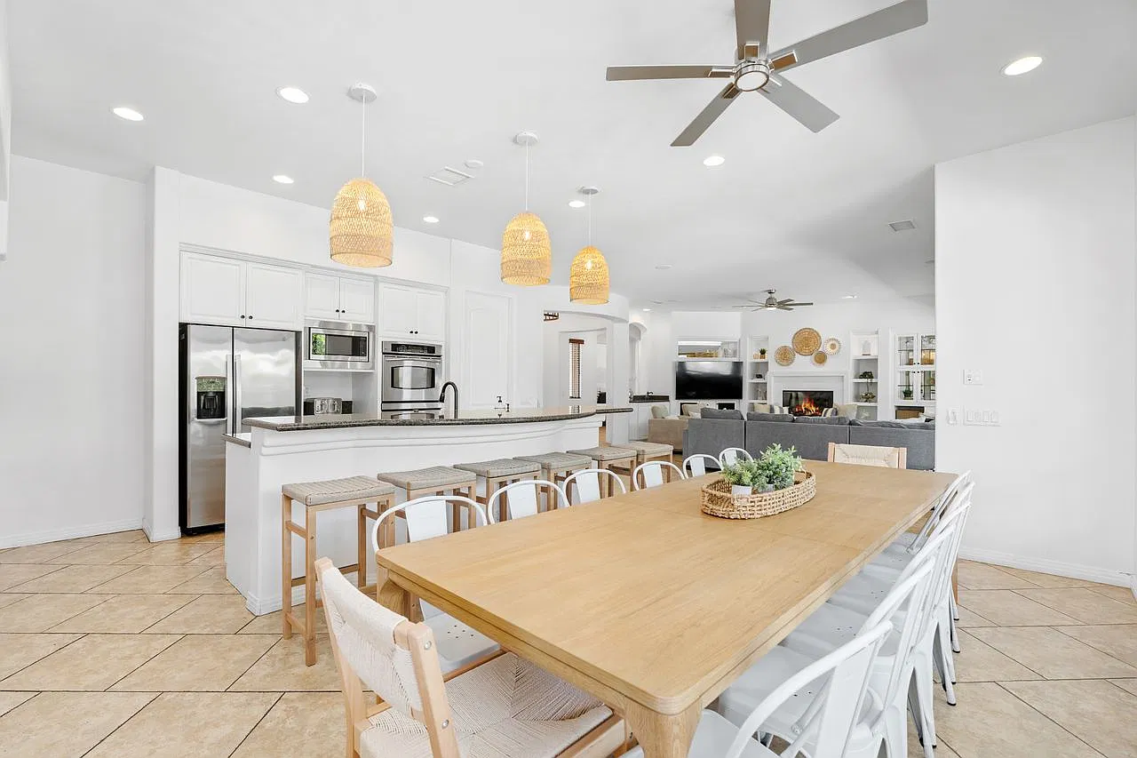 6 bed, 3560 sqft, $17,000 — Photo 4