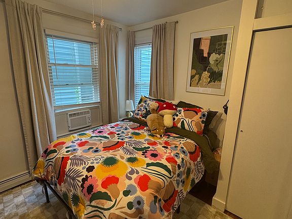 4th image of 310 Prospect St APT 3
