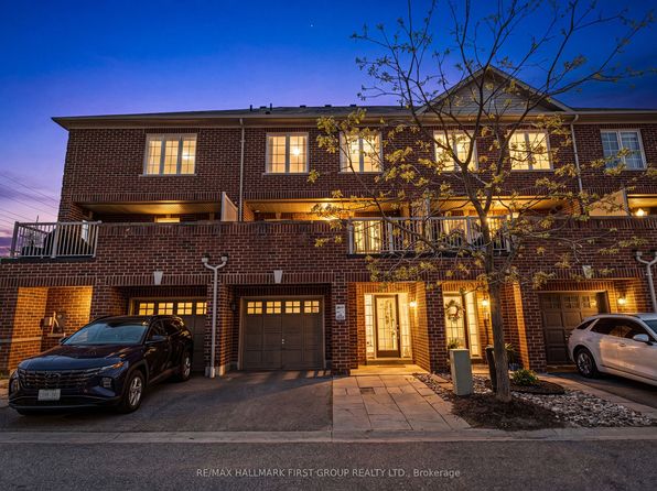 17 Edison Way, Whitby, ON L1R 0M3