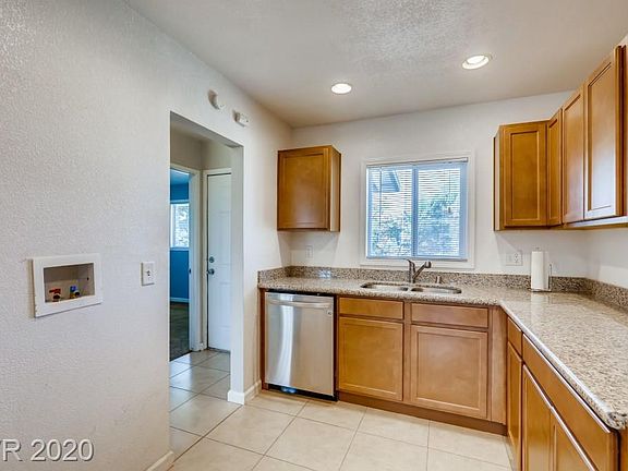 3rd image of 2224 Dune Dr