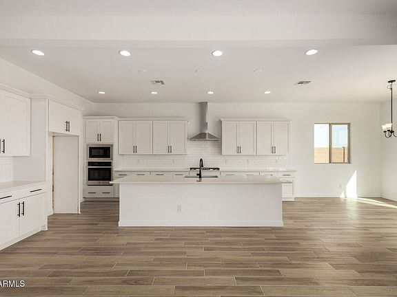 5th image of 18203 W WATKINS Street