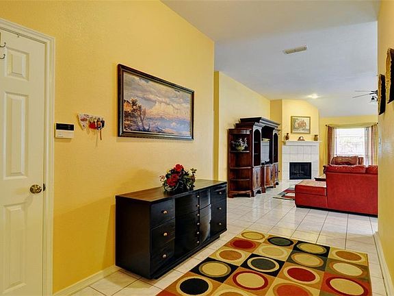 4th image of 9057 Creede Trl