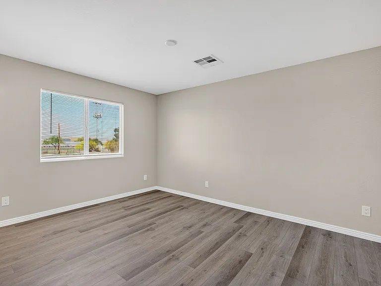 3624 N 106th Ln — Photo 20