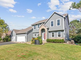 8770 Everest Ln N, Maple Grove, MN 55311