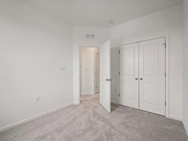 644 Hemsworth Ln — Photo 19