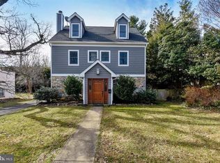 1017 Parker St, Falls Church, VA 22046