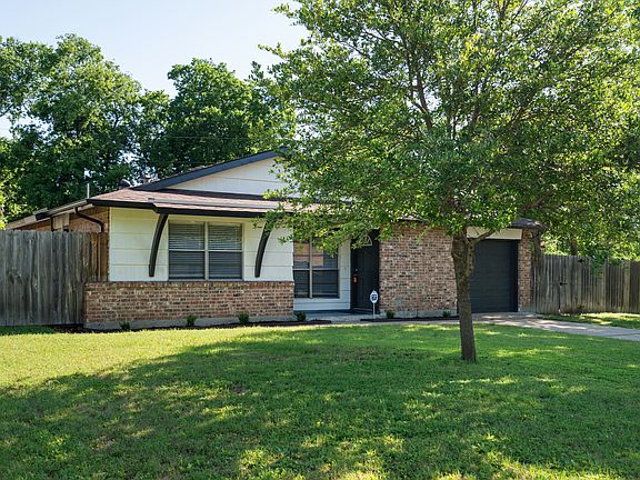 3rd image of 417 Goldwood Dr