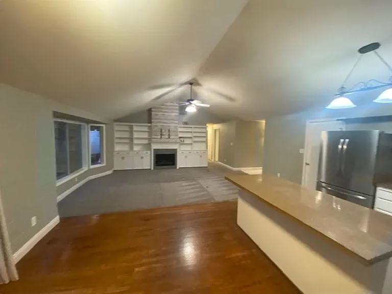 1364 Brook Ct — Photo 4