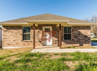 3200 N 17th St #2, Waco, TX 76708