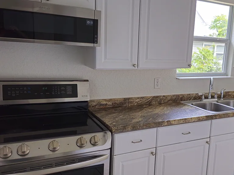 714 E Orange Ave #A — Photo 2